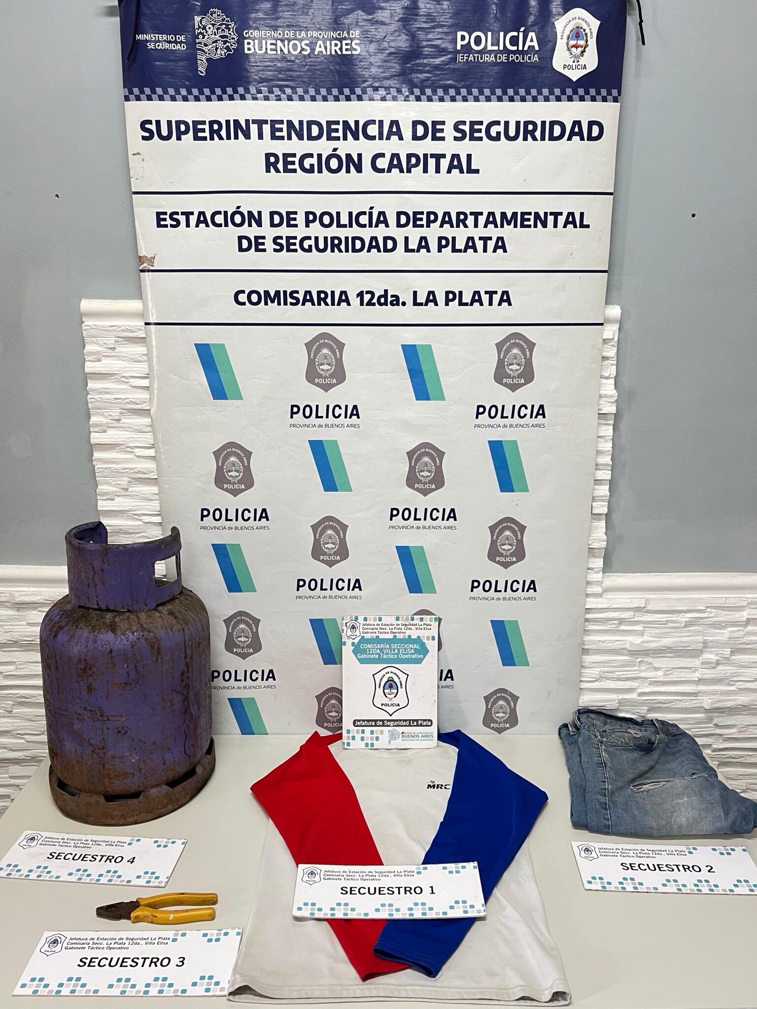 u3-1ea29eb4-18d9-470d-bf47-40a10ccb16a2