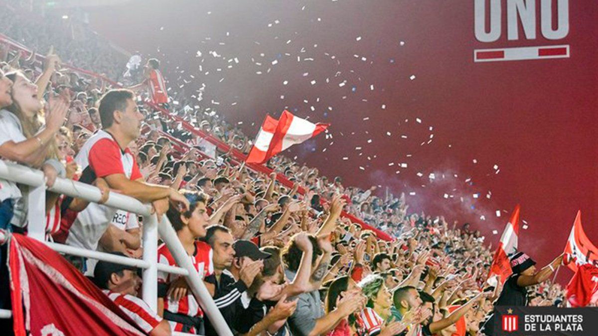 estudiantes-hinchada-unojpg