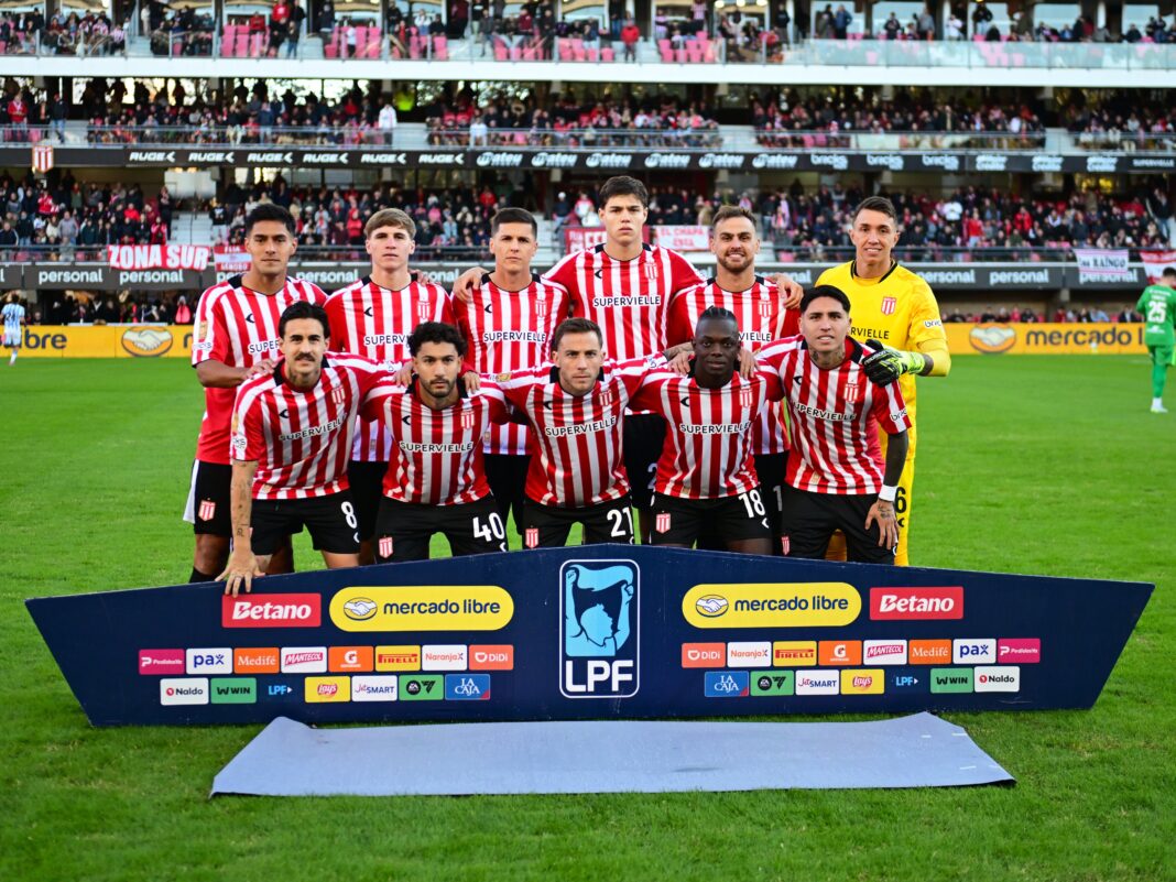 estudiantes-la-plata-formacion-equipo-racing-uno-playoffs-1068x801-1
