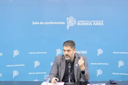 carlos-bianco-conferencia-de-prensa-1024x866-1